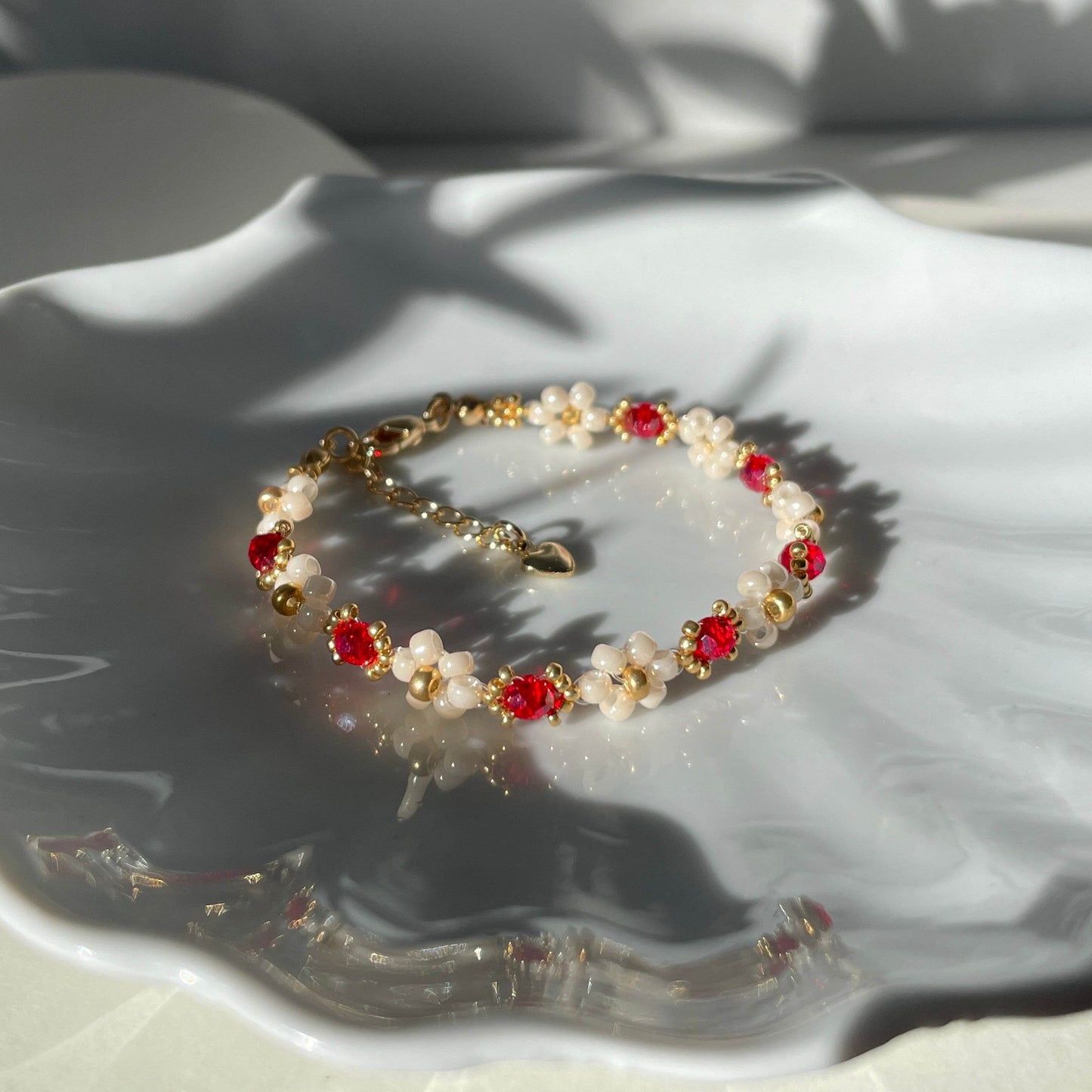 Red Roses Bracelet - Bijoux Lasotita