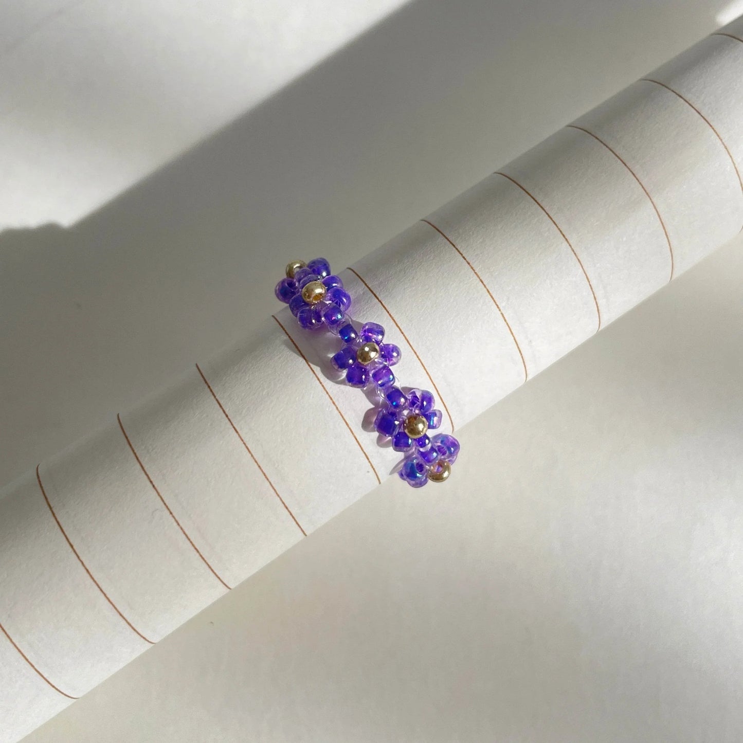 Mauve Daisy Ring - Bijoux Lasotita