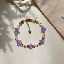 Load image into Gallery viewer, Lilac Glow Bracelet
